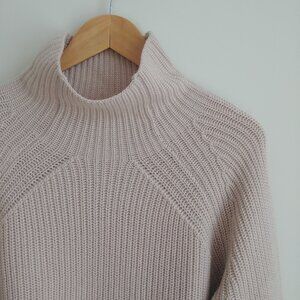 Filippa K 95% wool 5% cashmere sweater Medium mockneck oatmeal cream nude